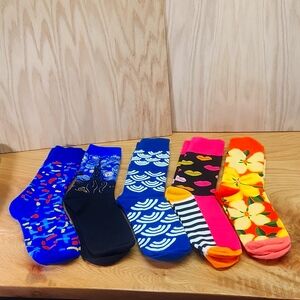 Women's Crew Socks shoe size 8-10 NWOT